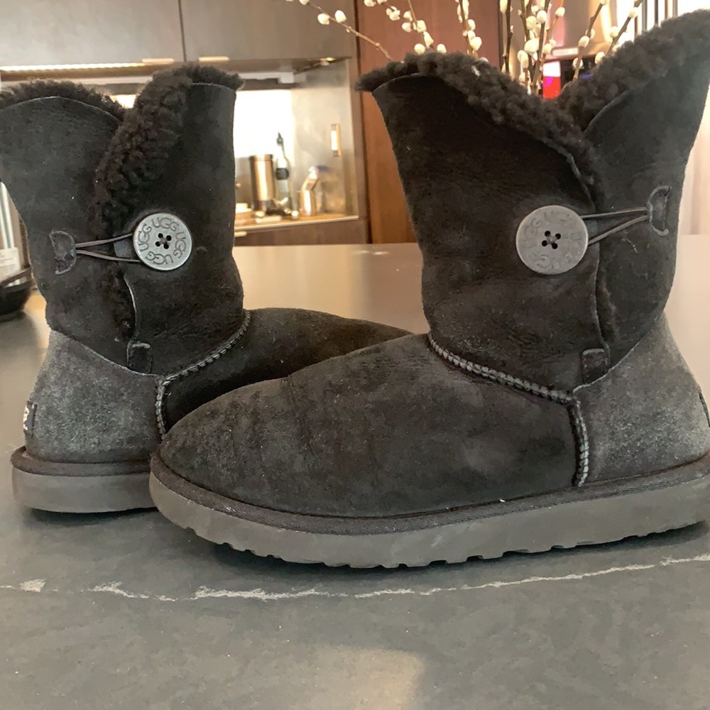 Bailey Button Suede Water-Repellent Ugg Boots
